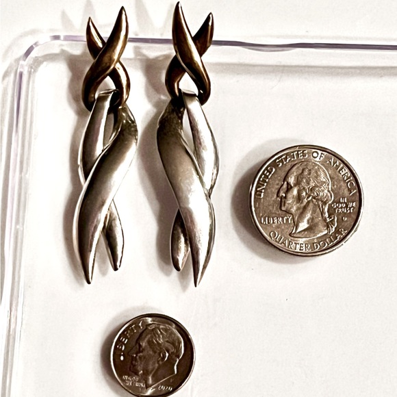 Signed, Taxco Vintage 2 tone Sterling Silver & Gold Wash Modernist Earrings - Picture 2 of 6